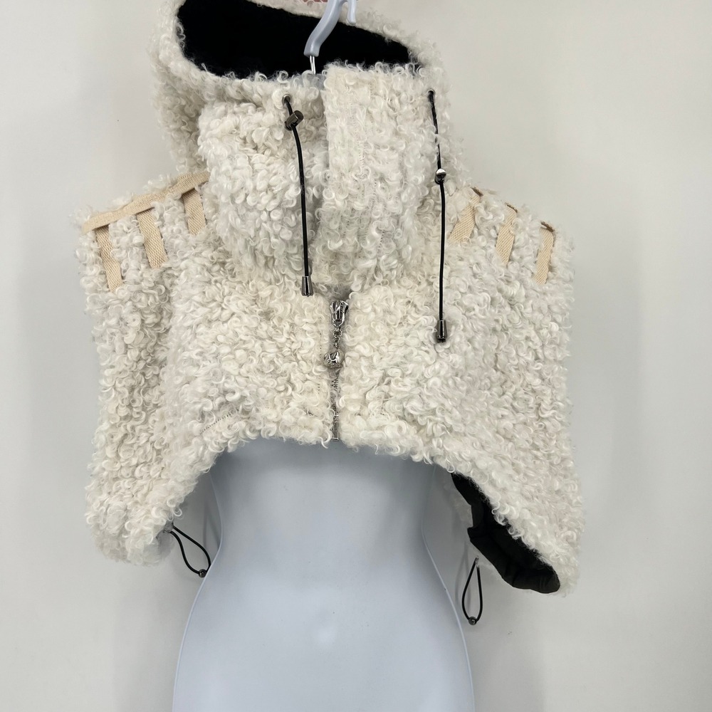 BADSON Pulse Size XL Cream Boucle Sherpa Faux Shearling Crop Hooded Shrug Vest